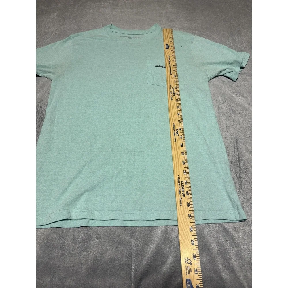 Patagonia Men Size M Reg Fit Green P-6 Logo Pocket Responsibili-Tee 39178